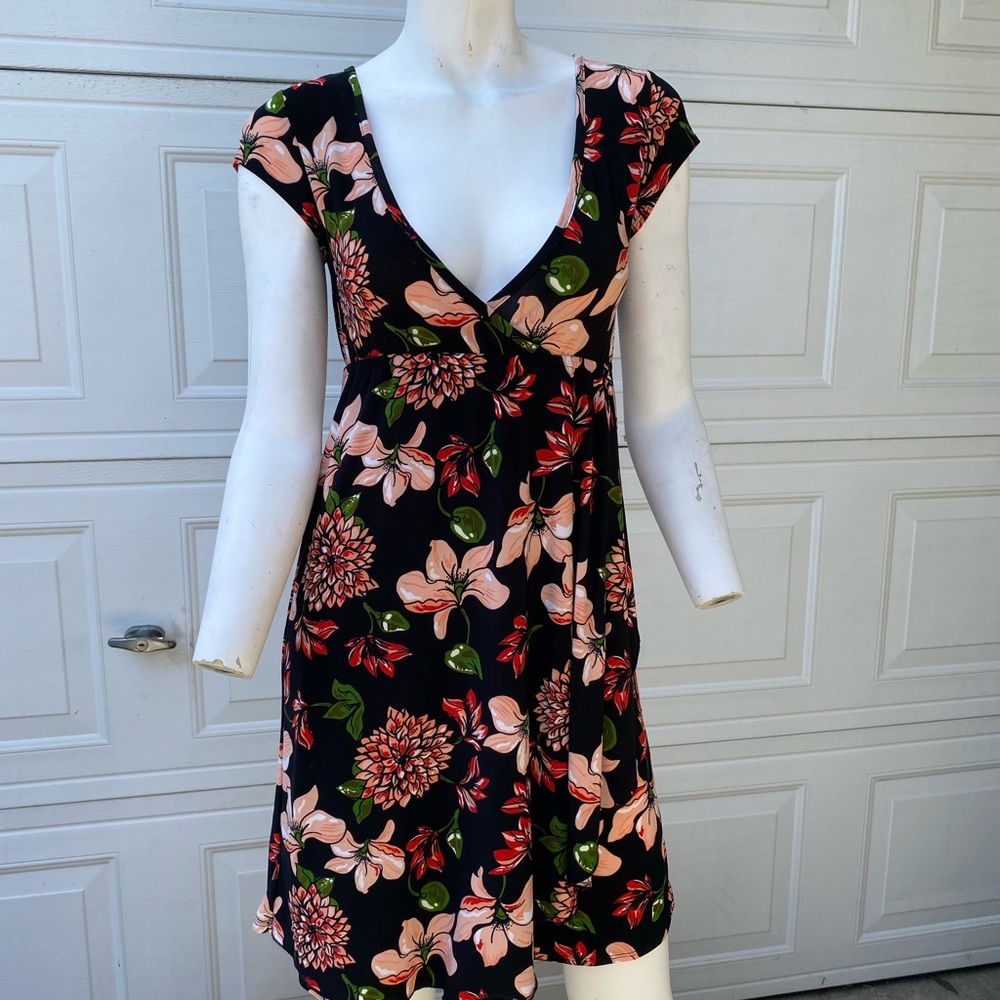 Ladies floral tropical Hawaiian wrap dress tiki luau beach vacation